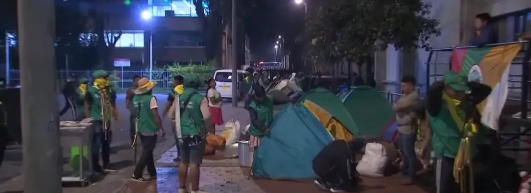 Embera llegando a Bogotá