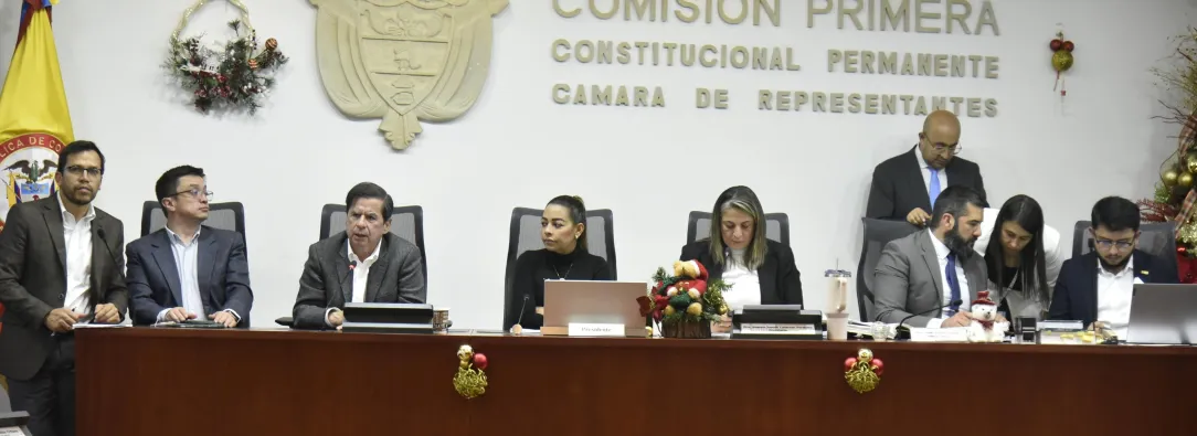 Comisión Primera aprueba reforma que busca mayor autonomía de las regiones