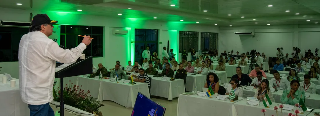 Petro llama a gobernadores a defender la Ley de Financiamiento