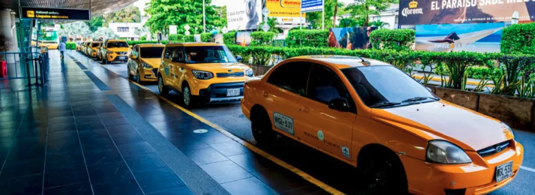 Taxis en el aeropuerto de Cartagena