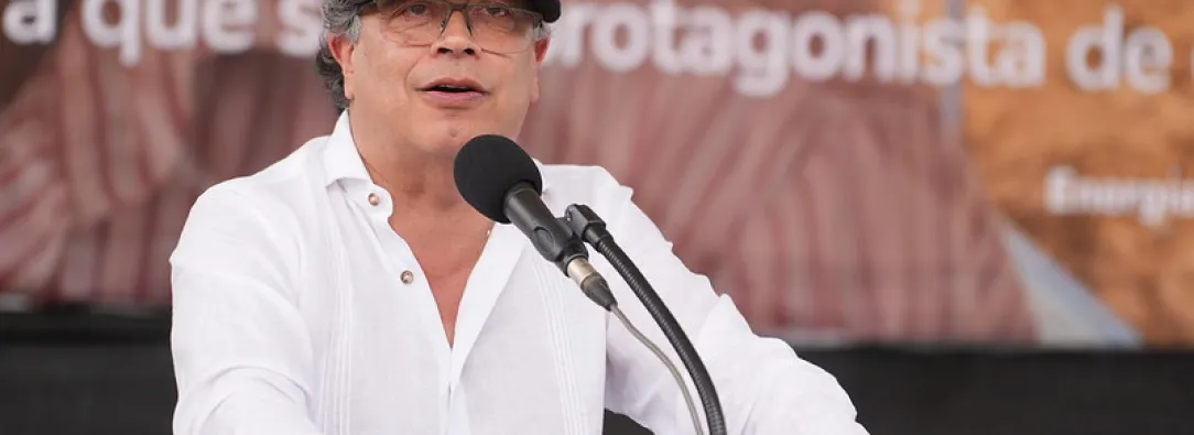 Petro llama a la justicia internacional en la posesión de Gregorio Eljach 