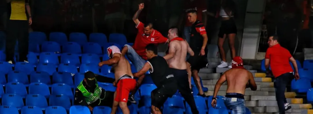 Desmanes en la final América vs. Nacional 