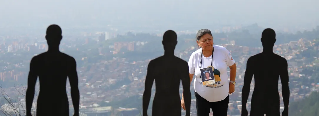 Operación Orión: Petro denuncia crímenes y desplazamientos