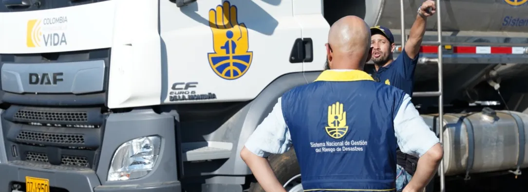 Entrega de carrotanques. / Foto: UNGRD.