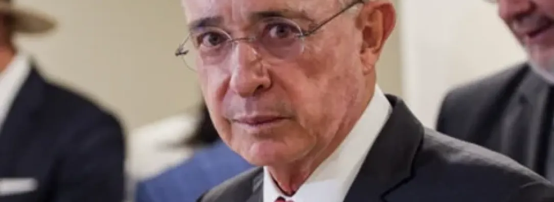 Se aplaza juicio oral contra el expresidente Álvaro Uribe