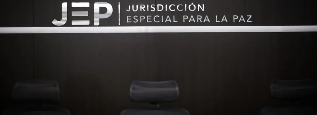 La JEP imputa crímenes de guerra y lesa humanidad a 12 exintegrantes de las Farc-EP en el Caso 05