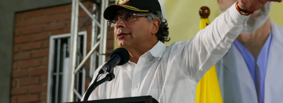 El presidente Petro puso en evidencia cómo se incrementan los precios de los medicamentos de manera irregular en el sistema actual. / Presidencia de la República.