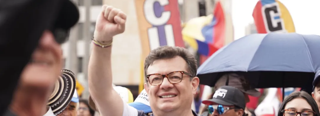 Los detractores de Hollman Morris, en el gremio, publican "la denuncia" sin confrontar si representa un estado de las cosas en la entidad o simplemente la voz de una persona inconforme. / Foto: RTVC.