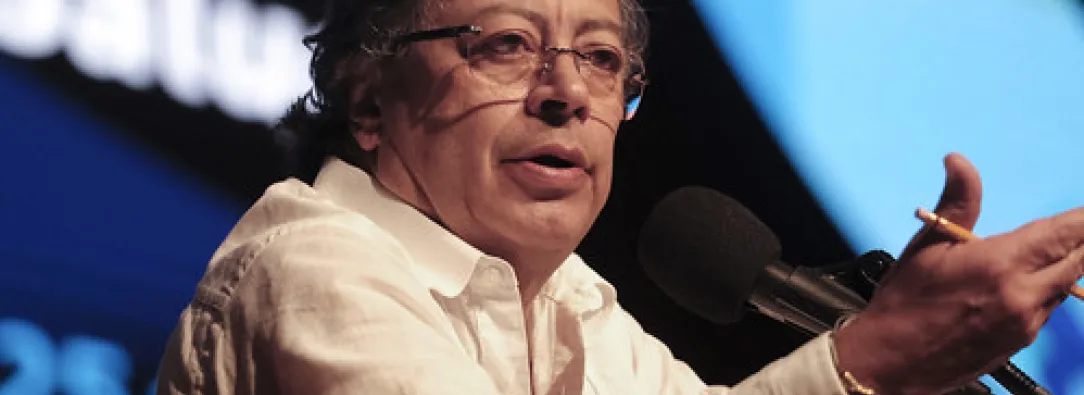 Presidente Petro propone a la FLIP revelar salarios y condiciones laborales de periodistas en Colombia para medir la 'libertad de prensa'  