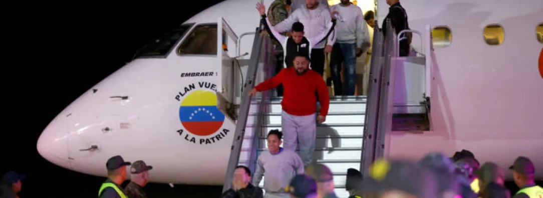 Corte Suprema de EE. UU. suspende deportaciones de venezolanos bajo ley del siglo XVIII