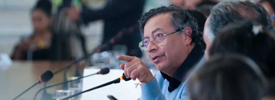 Presidente Petro responde Efraín Cepeda: “Defender la democracia no es sabotear una ley de financiamiento”