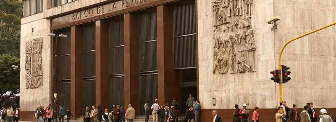 Banco de la República baja tasa de interés 25 puntos básicos; la primera reducción del año