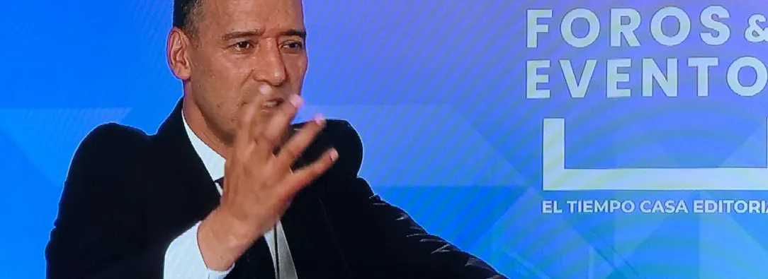 Ministro de Defensa Pedro Sánchez desmiente la muerte de 'Iván Mordisco'