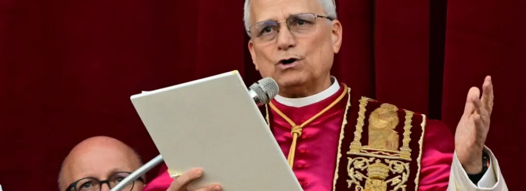 León XIV inicia su pontificado con una crítica al paradigma económico