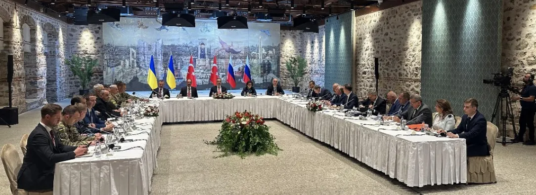 Rusia y Ucrania incian reunión clave en Estambul