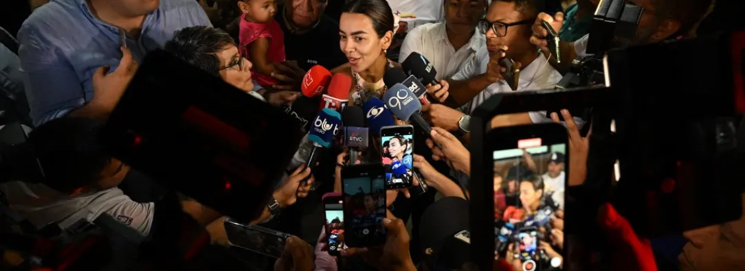 Madre de Lyan dio declaraciones tras su liberación.