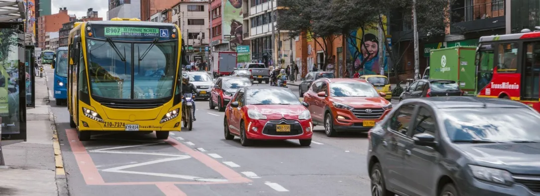 Desde hoy comienzan comparendos por invasión del carril exclusivo en la carrera Séptima