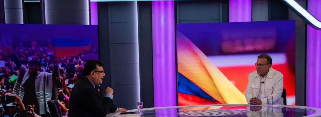 Hollman Morrris entrevista a Roy Barreras en Noches de Opinión.