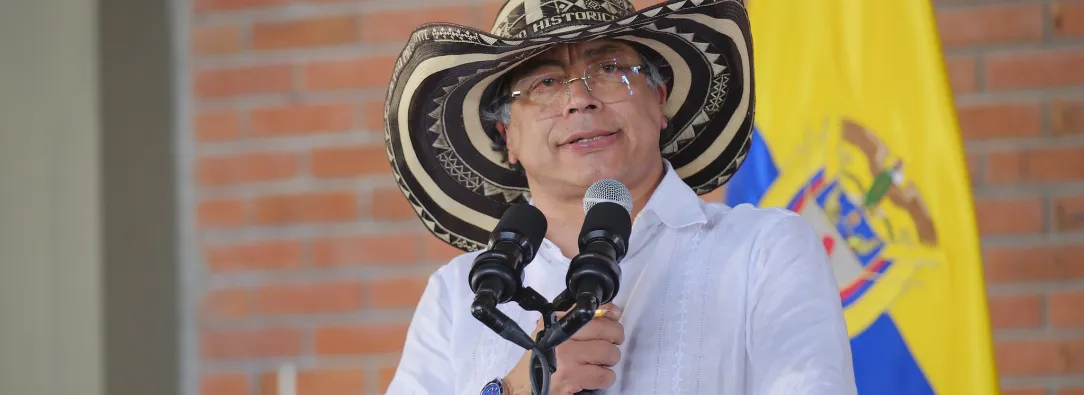 Presidente pide a la Fiscalía investigar usurpación de tierras