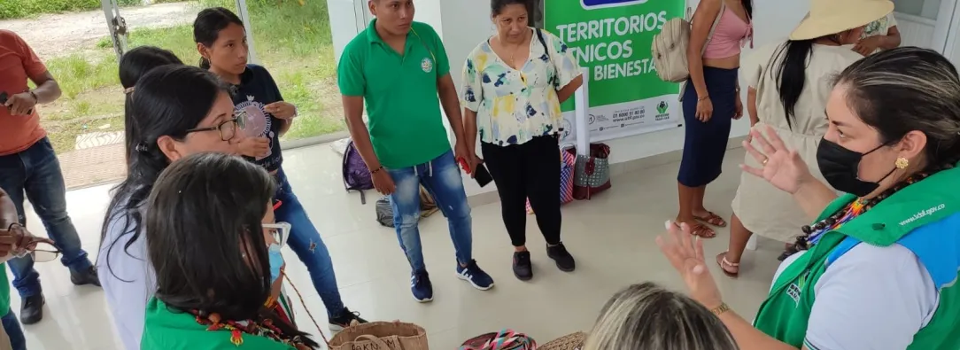 Madres comunitarias realizando su lábor en los territorios