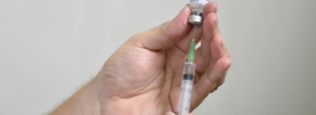 Donación de la vacuna contra la fiebre amarilla. / Foto: AFP.