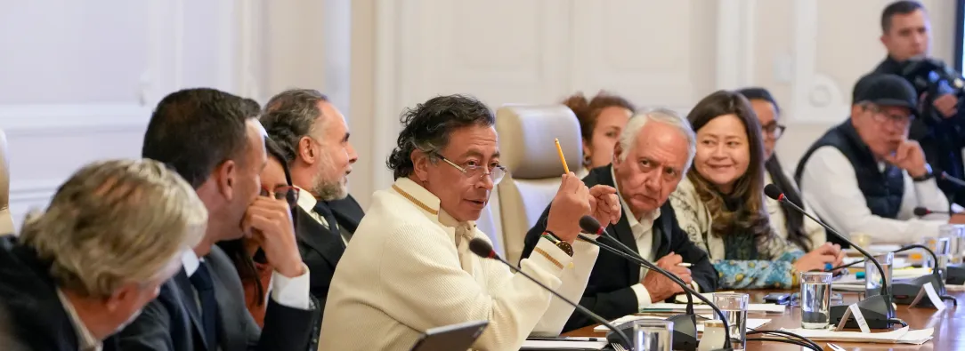 Prsidente Petro en el último consejo de ministros