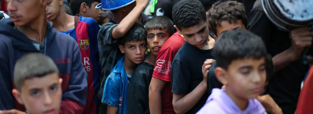 Niños muriendo de hambre en Gaza
