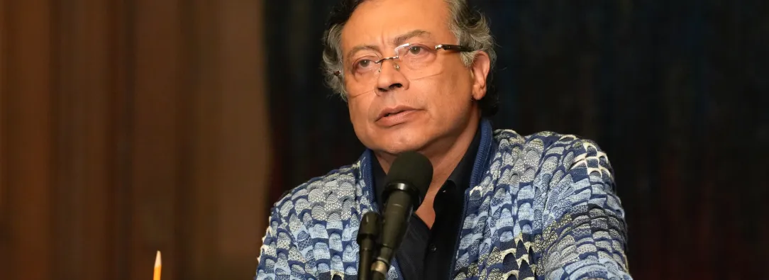 Presidente asegura que convocar al pueblo es ejercicio democrático, no autoritario