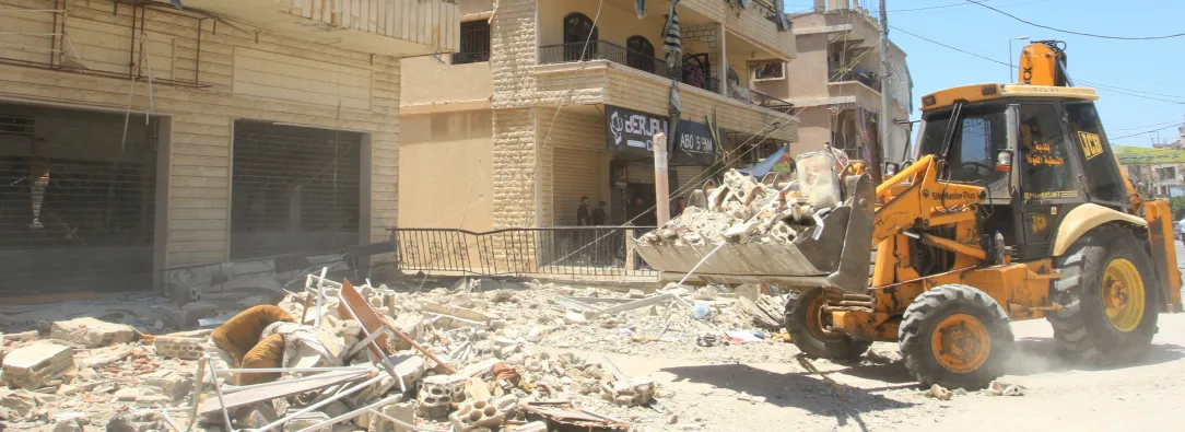 Edificio bombardeado por el ejército Israel en la ciudad de Nabatieh, al sur del Líbano