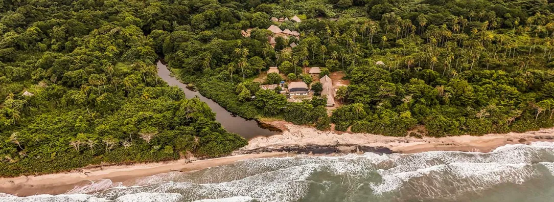 el predio ‘Los Acantilados’ de 227 hectáreas que fue entregado a la comunidad indígena arhuaca