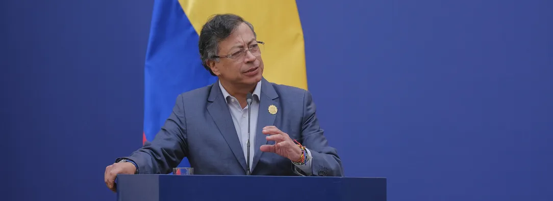 El presidente critica al magistrado Ibáñez y califica como "golpe de estado" el bloqueo a la reforma pensional