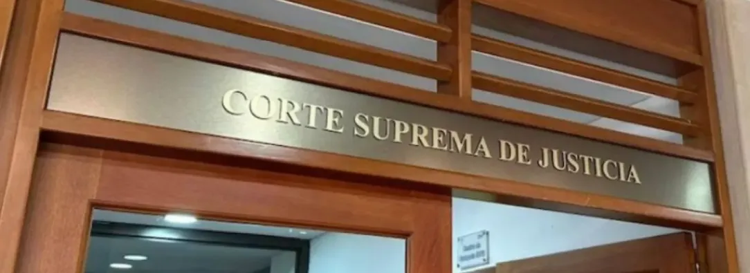 Corte Suprema defiende autonomía tras condena a Uribe