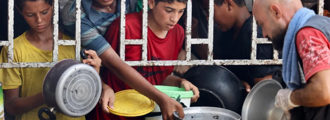 Exhortan detener la crisis de ayuda y alimentos en Gaza. / Foto: AFP.