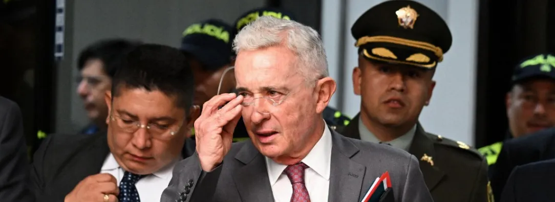 Álvaro Uribe Vélez.