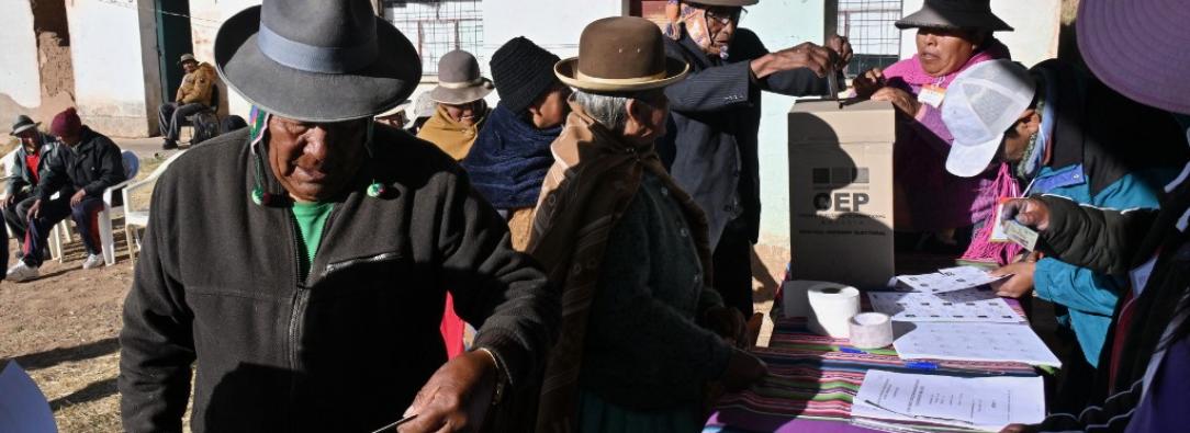 Bolivia inicia elecciones para presidente y Congreso