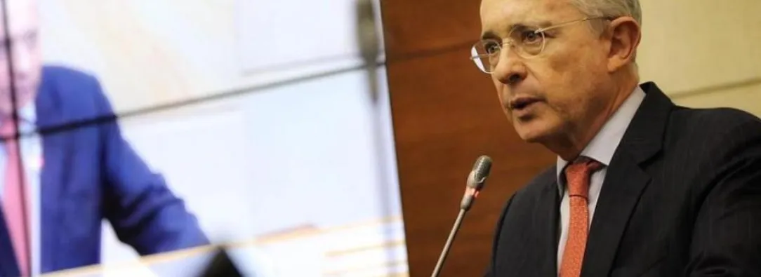 Rechazan solicitud para liberar al expresidente Uribe
