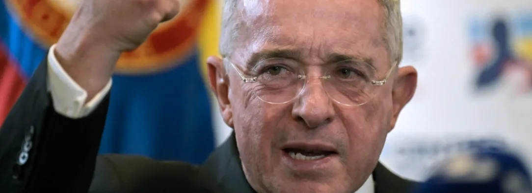 Defensa de Álvaro Uribe Vélez. / Foto: AFP.