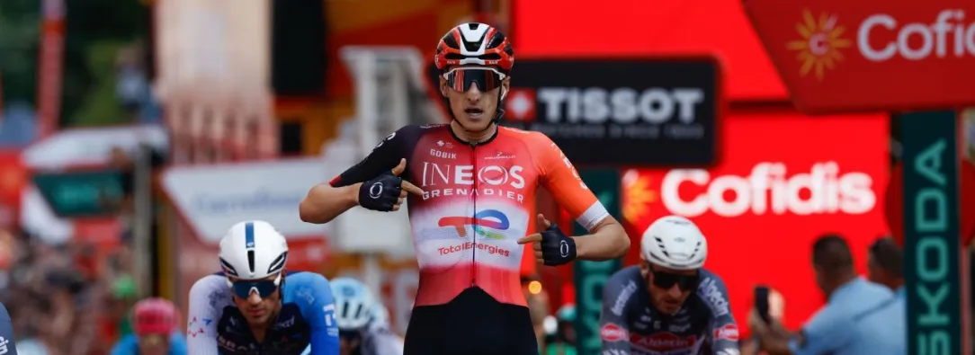 El INEOS volvió a triunfo en La Vuelta con Ben Turner