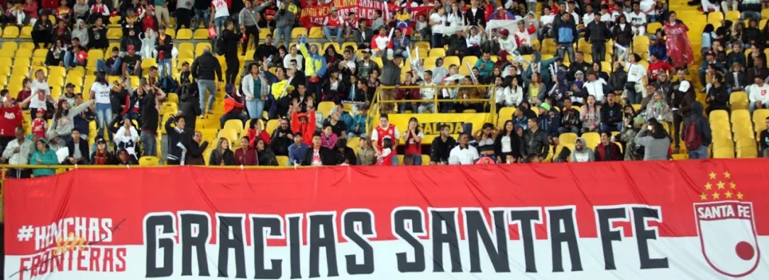 Santa Fe jugará sin público por insultos racistas de su hinchada