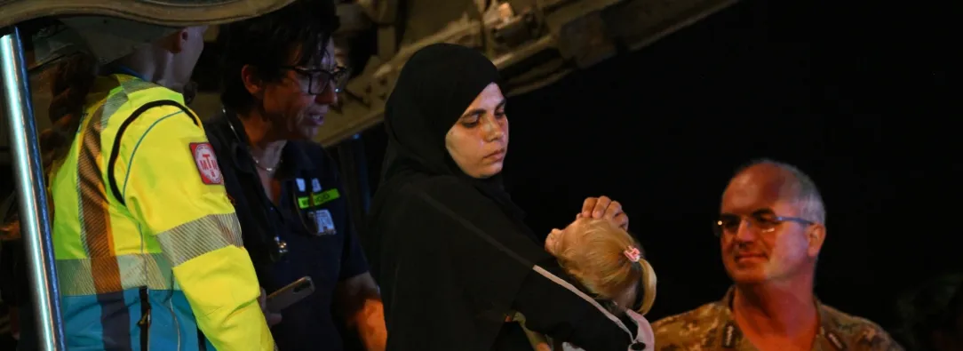 Niños evacuados en Gaza. / Foto: AFP.