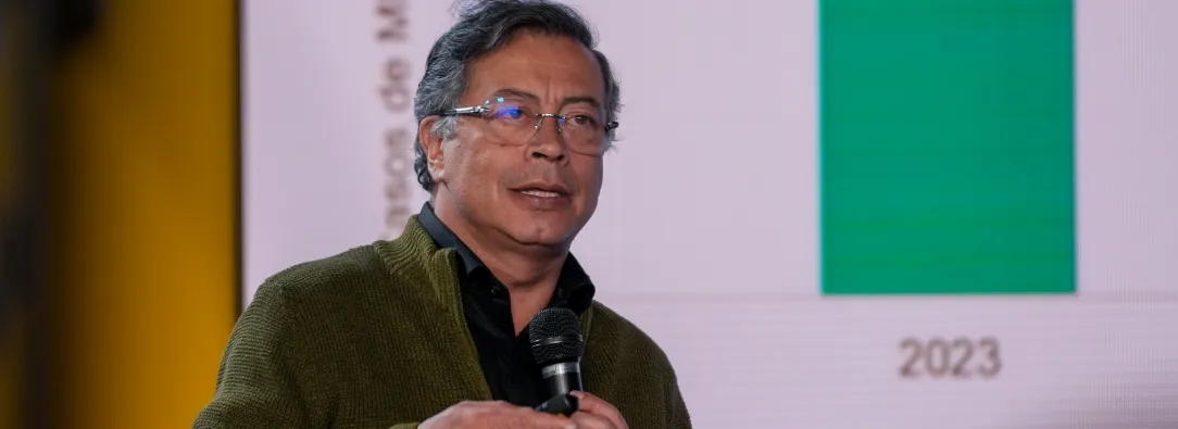 Presidente Petro durante alocución presidencial sobre salud