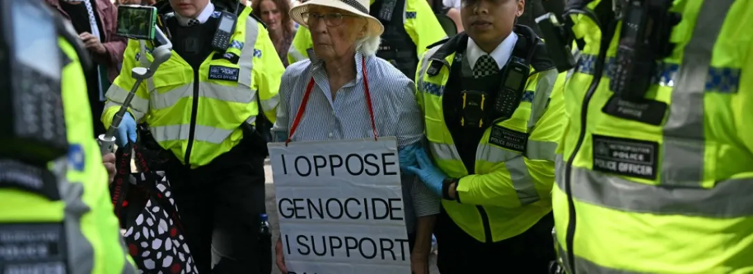 Manifestante en Londres.