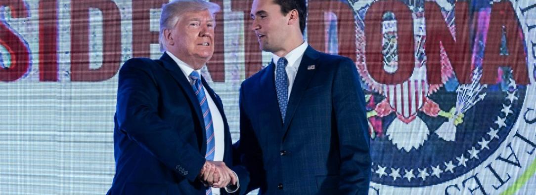 Charlie Kirk junto a Donald Trump