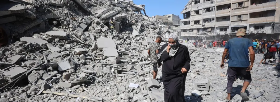 Bombardeos israelíes en Gaza dejan cerca de 65 mil palestinos asesinados y miles de desplazados