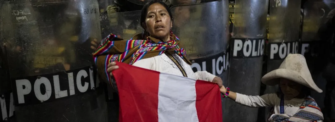 Perú vive su segundo día de protestas contra la reforma pensional que obliga a aportar a fondos privados