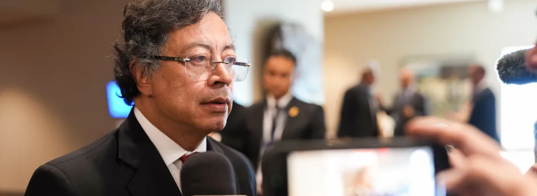 Presidente explica la propuesta de un "Ejército de la Salvación del Mundo"