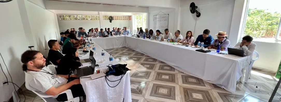  reunión entre las delegaciones del Gobierno nacional y del EMC de las FARC-EP