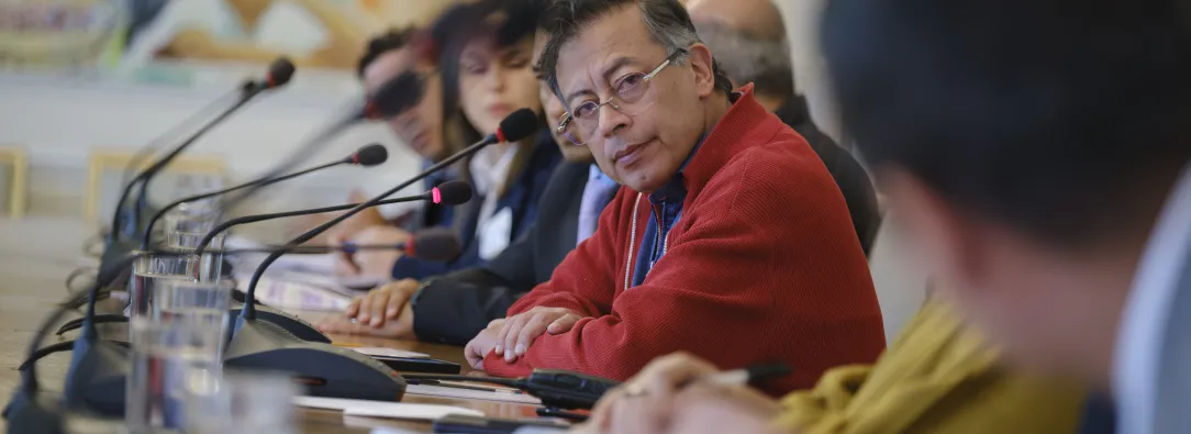 Petro afirma haber pagado $100 billones de deuda de Duque y critica al Banco de la República