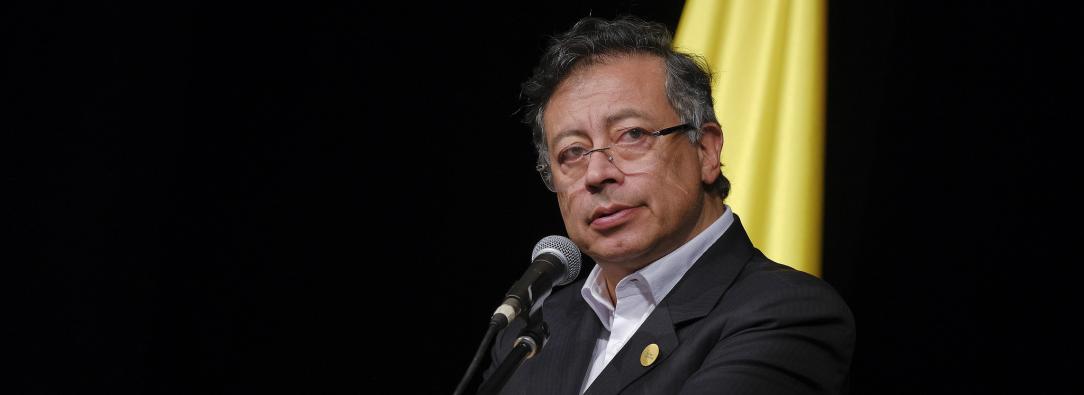 Presidente denuncia "persecución política" tras anulación de sanción por camiones de basura y culpa al "Vargasllerismo"