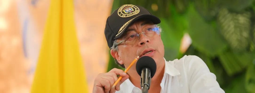 Presidente denuncia censura tras negativa de la CRC a alocución presidencial